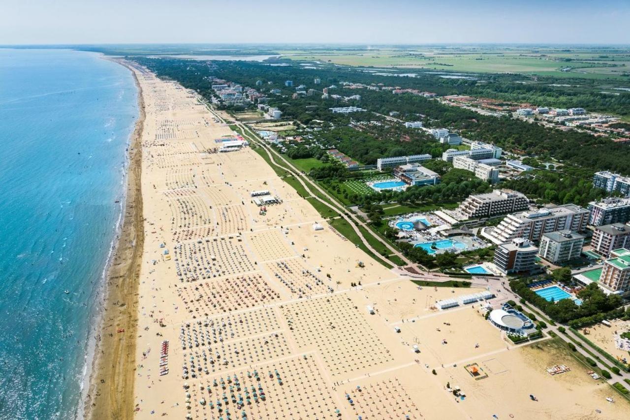 Appartamenti Anna Bibione Exterior foto